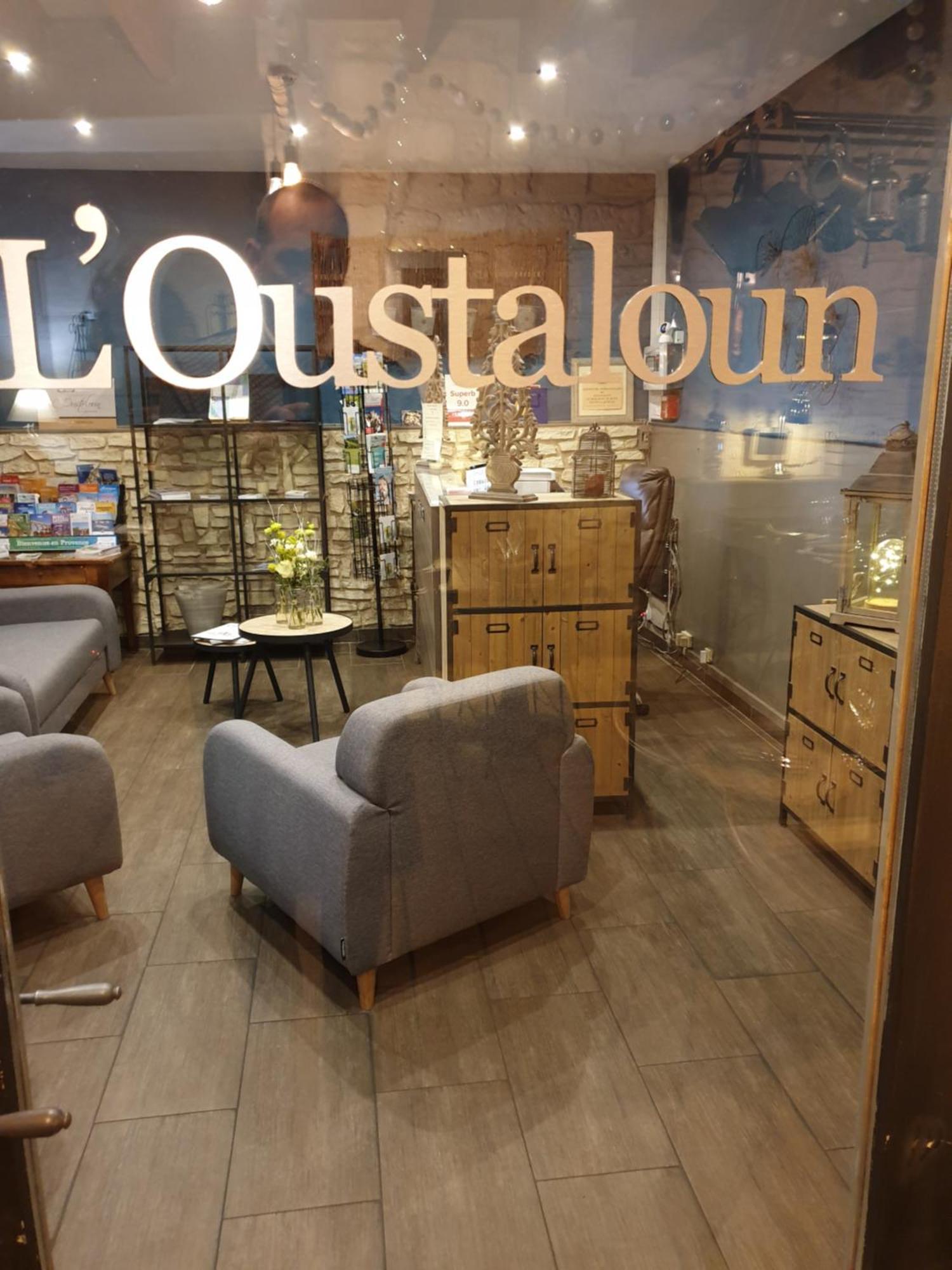מלון מאוסן לס אלפילס L' Oustaloun מראה חיצוני תמונה